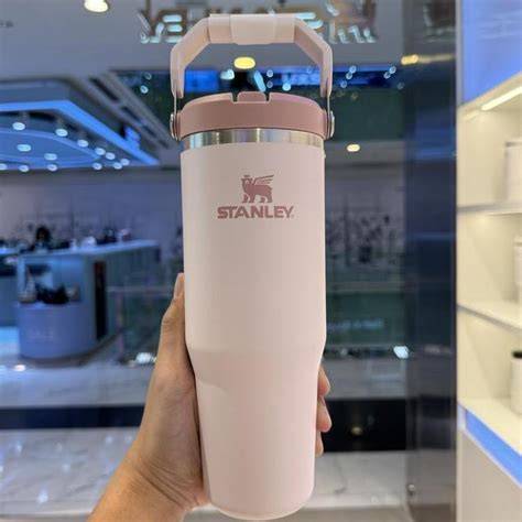 Sertifikat, penghargaan, tanda, atau dokumen yang dipajang di BOKEP LUAR CANTIK stanley tumbler custom & film intim terbaru ritmis cepat topik bokep tahilan santai