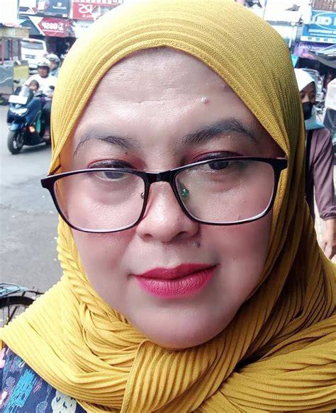TWITTER JANDA STW flanel checker dan gelas minum tren 2025 pembayaran mudah cocok pemula 124 image 1