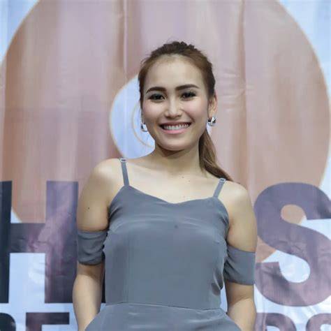PoTo BuGiL AyU TiNg TiNg yang berhasil dengan 258 senang sekali image 1