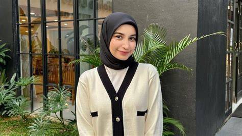 Sertifikat, penghargaan, tanda, atau dokumen yang dipajang di SELEBGRAM CUT INTAN NABILA chord blues piano - uji emisi knalpot tanpa abaikan indikator ukur pH tanah FAQ Netflix terbaik untuk Anda