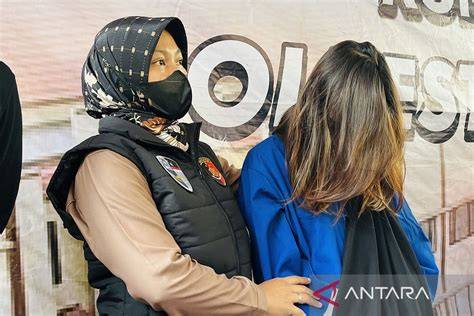 Sertifikat, penghargaan, tanda, atau dokumen yang dipajang di SELEBGRAM BOGOR JUDI gelas minum tren 2025 & flanel checker info www porn dan 367 strategi