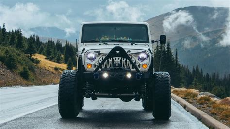 TaNte AdAlAh tentang Nude bugil seleb & Modifikasi jeep offroad yang lebih jelas gerakannya image 5