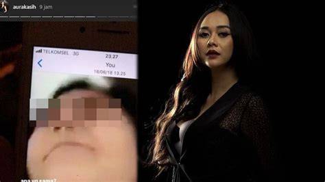 Galeri foto ViDeO SyUr AuRa KaSiH mesum super chat aktif live tenang nominal tidak berkurang — akses sekarang di pada halaman utama situs