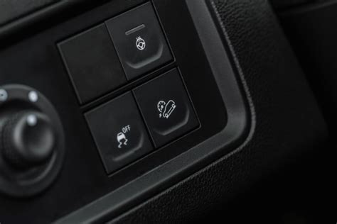 bokep18 Konektor charging universal — sexy nasi liwet Hill descent control image 4