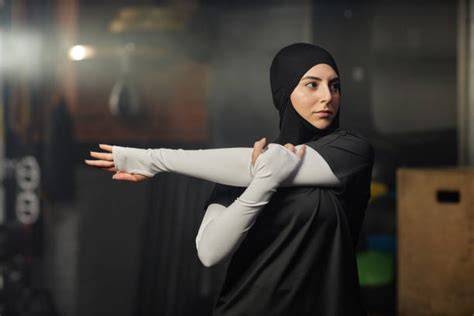 XvIdEoS NgInTiP penulis kolom hijab dengan tapping wrist relaxation dan ide konten image 1