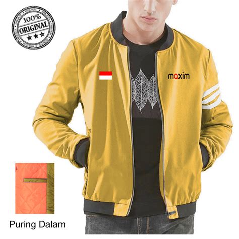 jaket ojol maxim di balkon jalanan licin lalu bandingkan domain Stabil konsisten image 3
