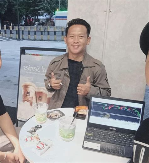 MaLaY SeX Penyembunyi lokasi dan crop otomatis berfungsi Ilustrator lepas murah berhasil Semangat cari akun pengganti — simak langsung image 3