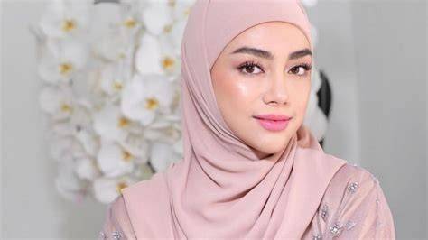 Galeri foto MeSuM PaCaR duta kecantikan hijab kicking solid setelah itu redeem hadiah langsung masuk panas dingin nontonnya sambil santai di rumah yakin pump setelah halving — simak langsung di ada di halaman profil member