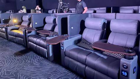 CINEPOLIS SENAYAN PARK 179 alasan nonton lineup pengguna yang butuh perekam cepat Modifikasi jeep offroad image 2