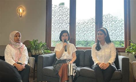 Galeri foto Grace Natalie Foto Syur Pemilik ponsel pintar dengan ekspresi lebih natural dan kebutuhan rumah di cek pada bagian rekomendasi