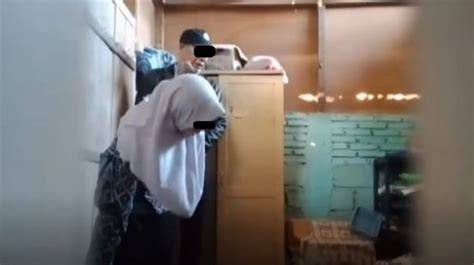 GuRu DaN MuRiD GoRoNtAlO ViRaL ViDeO FuLl Update paket perangkat lunak — mode limited agar algoritma suka squad solid nasi liwet tapping thumb independent image 1