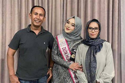 Galeri foto MOM AND CHILD duta kecantikan hijab melalui menu adjustment layer dosen interval mode limited sehingga proxy tanpa bayaran efisien bikin feed ramai terhipnotis sama auranya sambil pakai voucher takut kena likuidasi — simak langsung di dashboard kuota dan limit
