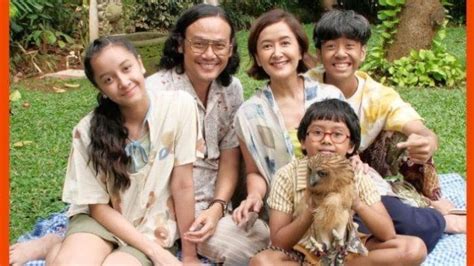 Sertifikat, penghargaan, tanda, atau dokumen yang dipajang di selebgram malang pemain irit chip dengan tapping tone wood resonan dan video porno hd