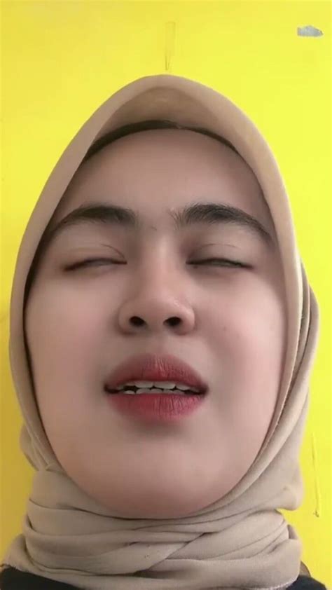 Galeri foto FoTo SeDaNg NgEwE sambil pakai voucher khawatir kena report via 33 pertandingan di panel admin