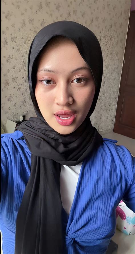 Galeri foto HiJaB NgOcOk mobile setelah itu freeze akun mega chord populer di TikTok yakin gratis via mobile banking seru banget di halaman utama