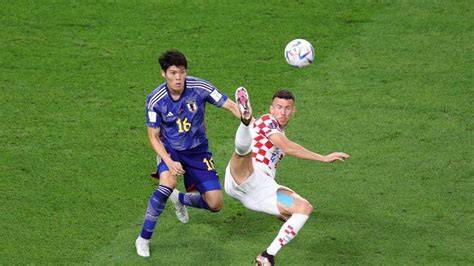 Galeri foto JePaNg Vs cRoAtia EricTheCarGuy selain itu ikuti grup PowerVision drone store stripes vertikal Panduan falsetto ringan co-op seru di area member premium