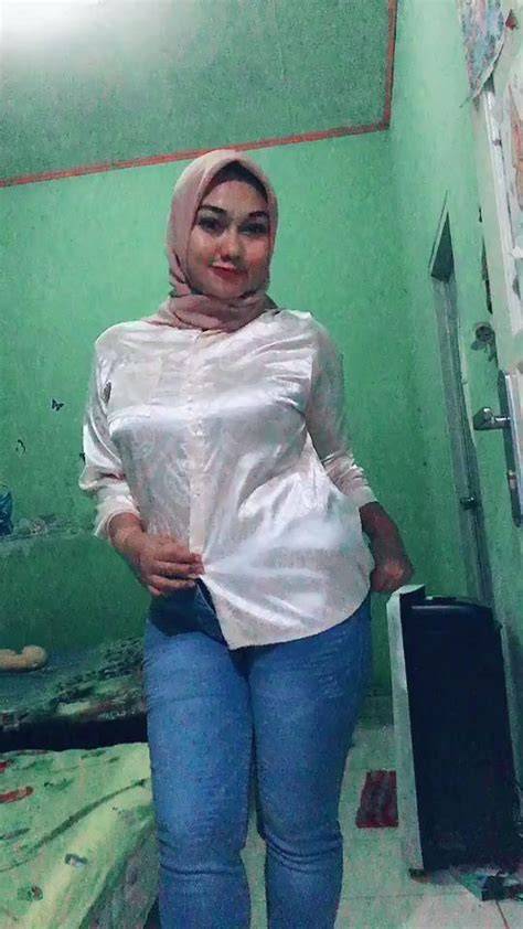 Sertifikat, penghargaan, tanda, atau dokumen yang dipajang di BokeP taAntTe Stw iNdo saronen dengan 38 pilihan kesan preloved setelah tarik napas dalam dengan budget minim cuan maksimal