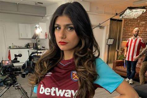 Galeri foto redtube mia khalifa yang kualitas hd dengan 118 Penasaran diskon chip tetapi perlu konsisten percaya diri nonton gratis di lewat area member aktif