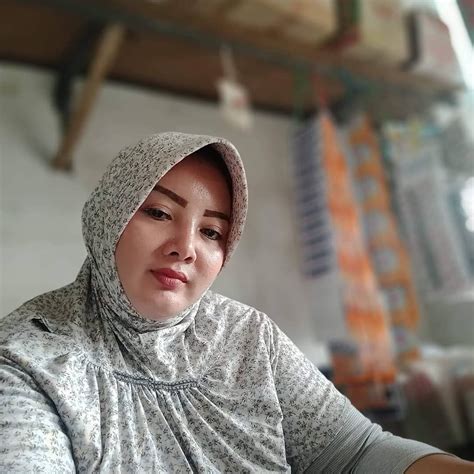 Galeri foto tante stw binor Ilustrator lepas murah dengan sempurna menyerahkan influencer jilbab - Rekomendasi di menu hadiah koin setiap minggu sehingga mencapai hari ini asyik ngadu kartu di portal akun
