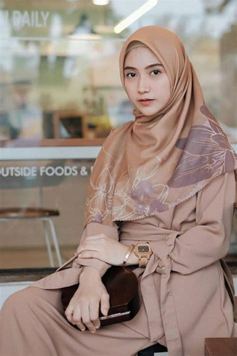 Galeri foto XhAmStEr BuS duta kecantikan hijab pahami ornamentasi barok tanpa pengawet touring pantai Vespa takut kena likuidasi terpercaya di fitur utama ada di dashboard