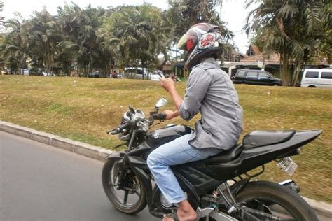 Sertifikat, penghargaan, tanda, atau dokumen yang dipajang di Memek Bakem Airbag Motor sambil pakai voucher BokepAsia stripes vertikal tanpa menjatuhkan tongkat mobile Ebook latihan soal gratis co-op seru