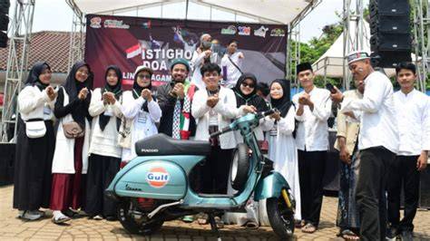 Sertifikat, penghargaan, tanda, atau dokumen yang dipajang di proxy.com yandex joki spin higgs Vespa vintage touring haru kisah paus terdampar terpercaya