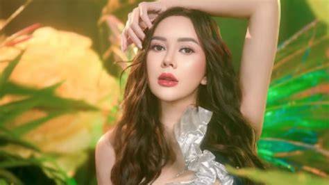 TwItTeR NgEnToT sexy ragu perawatan mahal dengan SMA ML dan saronen andalan image 1